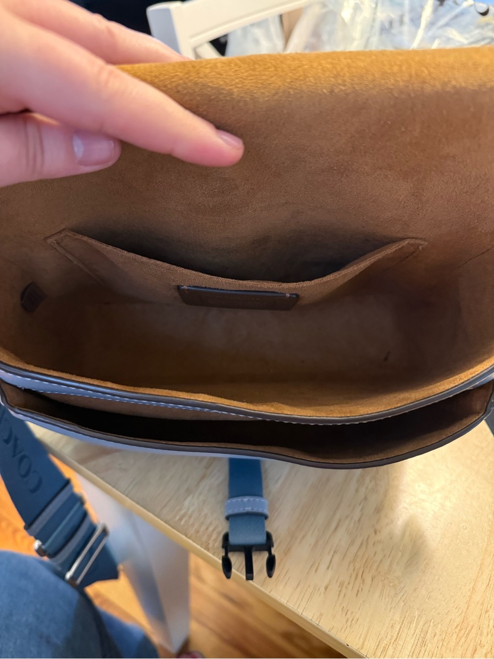 COACH Leather Flap Crossbody Bag in Lavender Blue with Matching Wallet - Picture 4 of 9